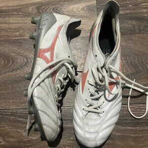 Mizuno Morelia Neo III Made in Japan FG Robotic - White/Fiery Coral M8, W 9.5